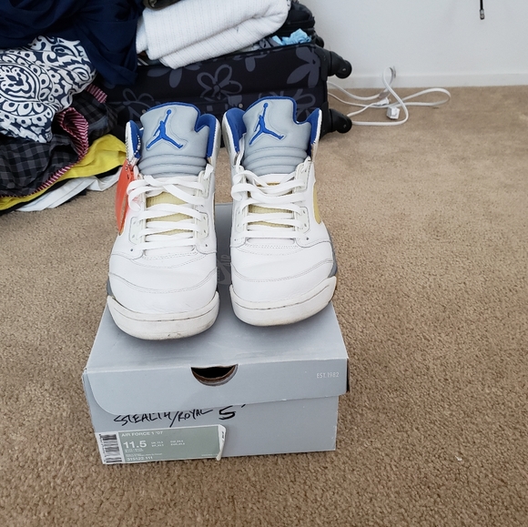 Jordan 5 Stealth - Picture 2 of 4